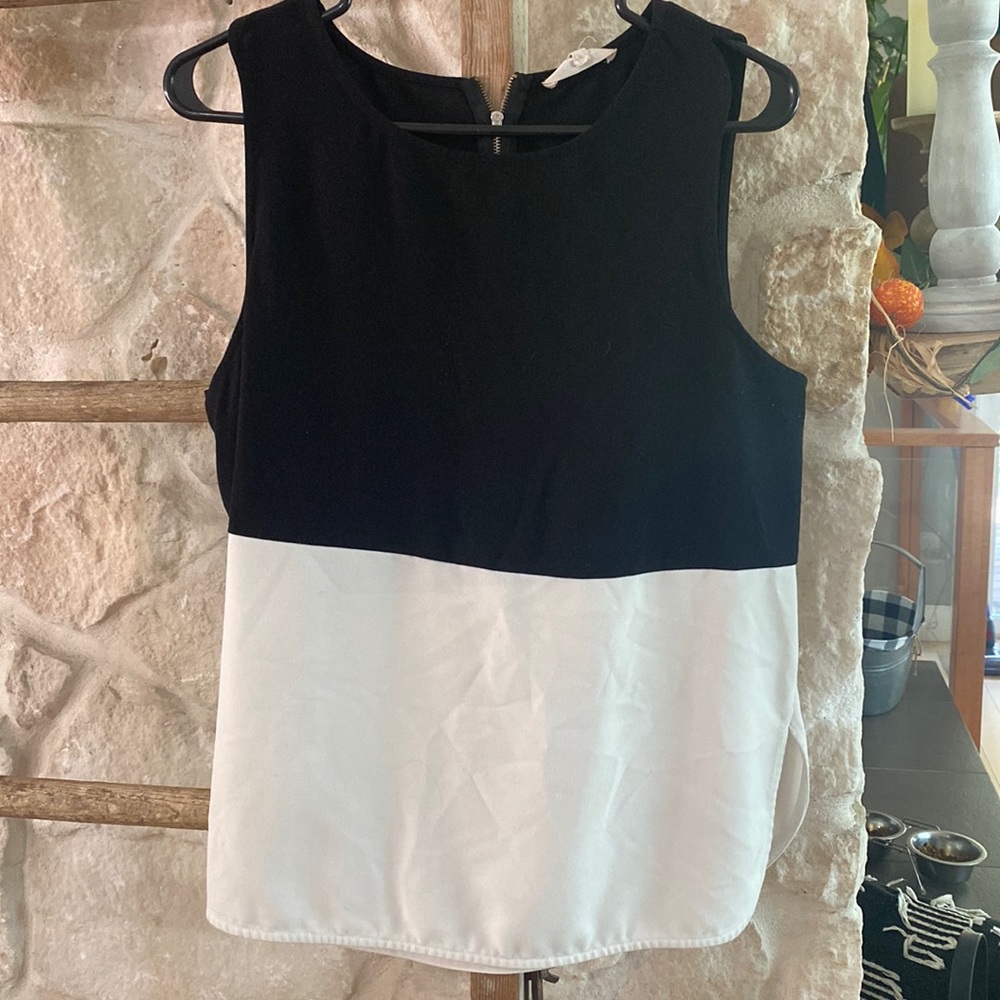 Black and white top